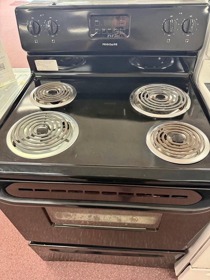 Frigidaire 30" Freestanding Electric Range — Black